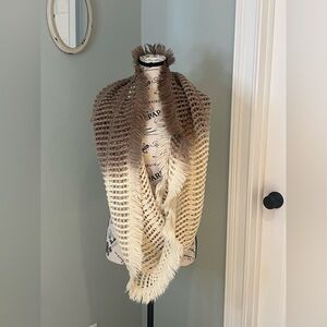 Steve Madden Ombre Infinity Scarf Fringe Edges OS Soft Crochet Acrylic Like New